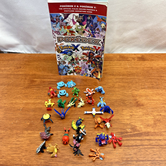 Pokemon Mini Figures Lot of 29 1" Micro Miniature R/L Pokédex Book - Picture 1 of 8